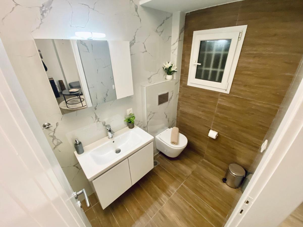 Central Grey Quiet Apartment Thessaloniki Buitenkant foto